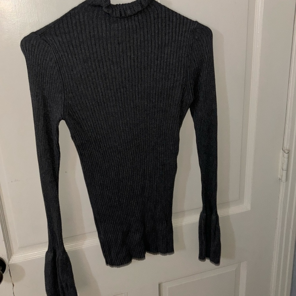 H&M size 4 dark gray women’s long sleeve sweater with flare wrist area